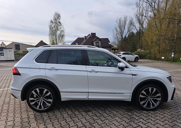 Volkswagen Tiguan cena 117900 przebieg: 198000, rok produkcji 2017 z Poręba małe 497